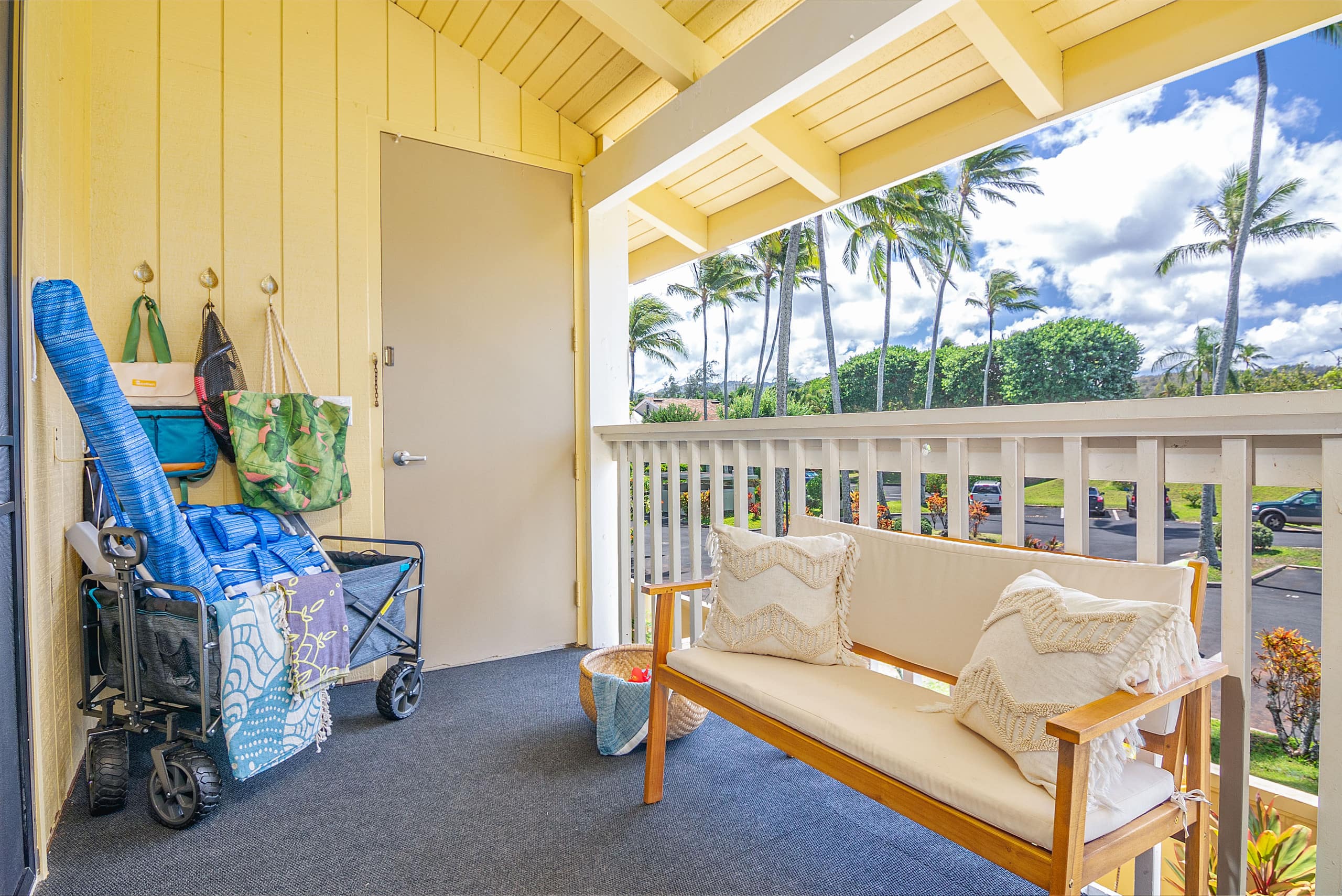 Condo in Kahuku · ★4.92 · 2 bedrooms · 2 beds · 1 shared bath - Image 19