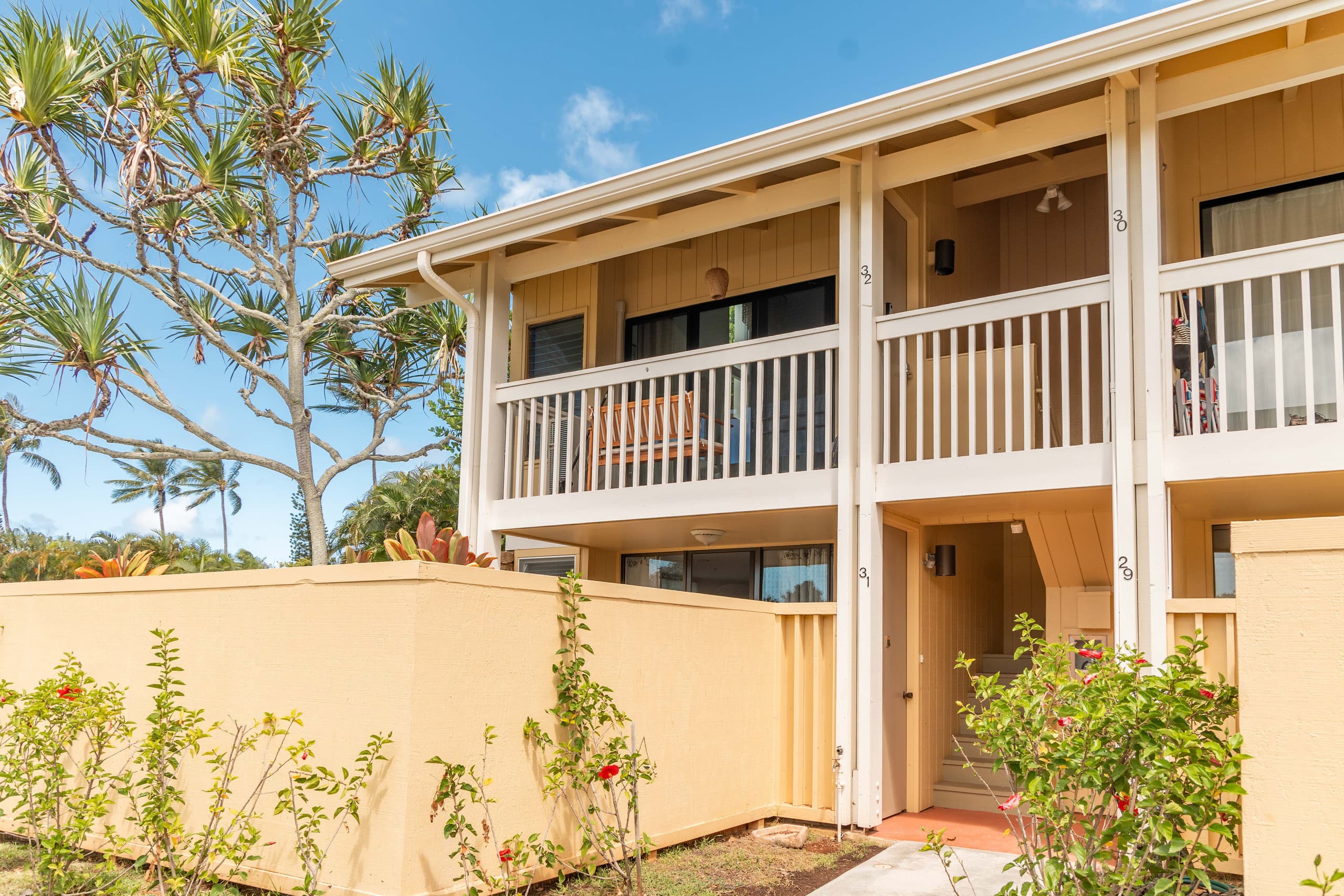 Condo in Kahuku · ★4.92 · 2 bedrooms · 2 beds · 1 shared bath - Image 24