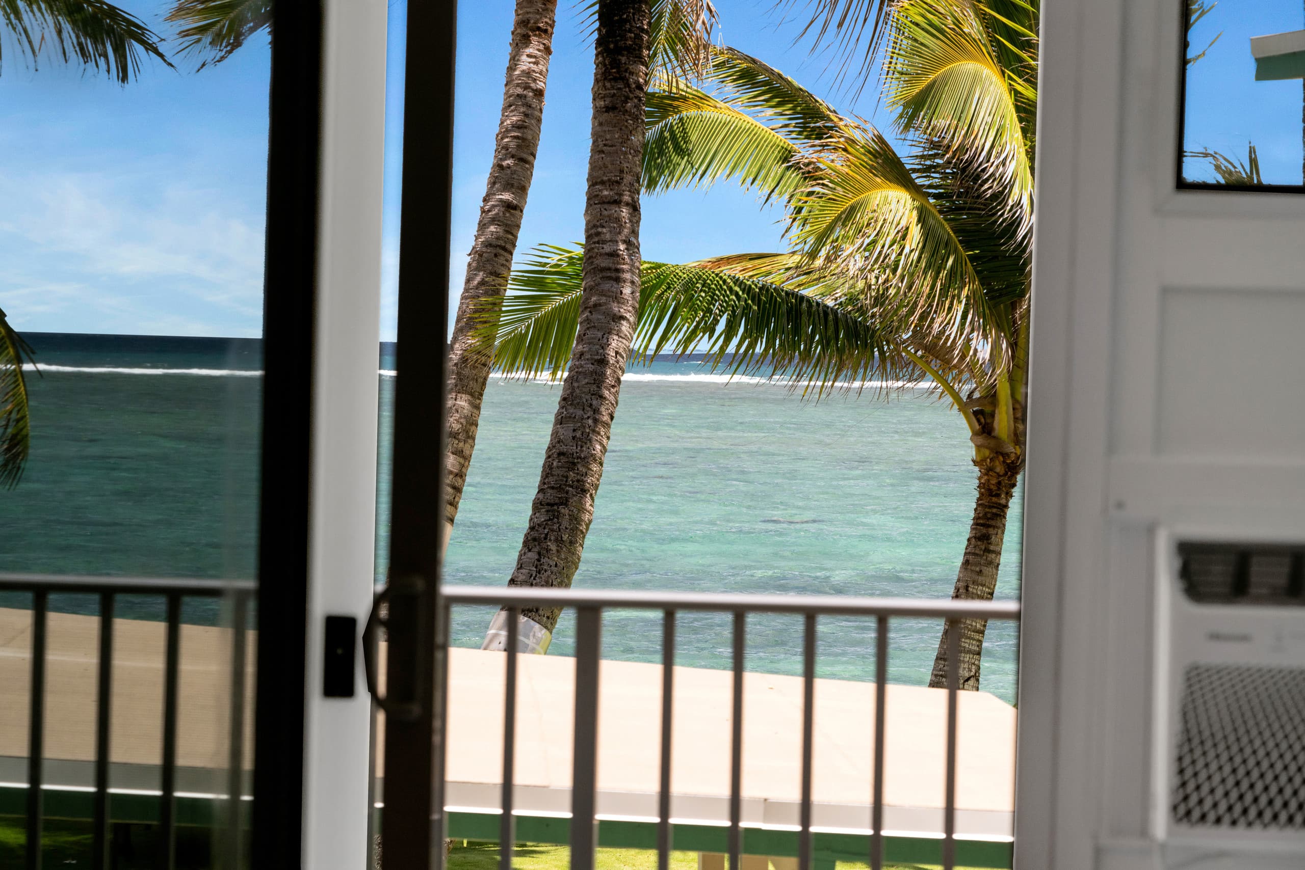 Condo in Hauula · ★4.82 · Studio · 2 beds · 1 bath - Image 18