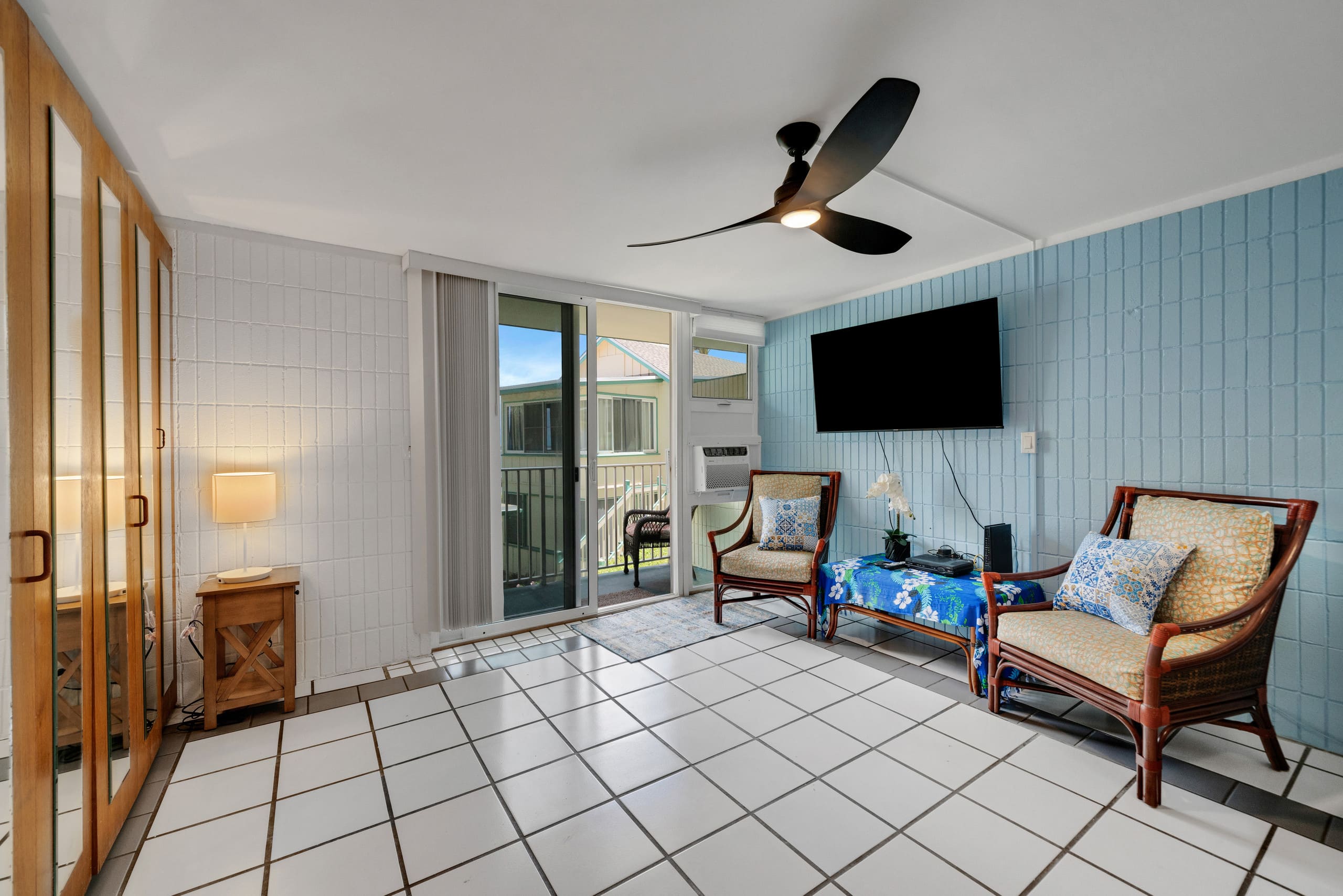 Condo in Hauula · ★4.82 · Studio · 2 beds · 1 bath - Image 3