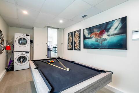 Home in Prime Location 4 BD/2 BA Long Term Avail