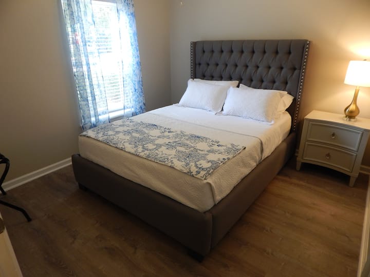 Bedroom with queen bed