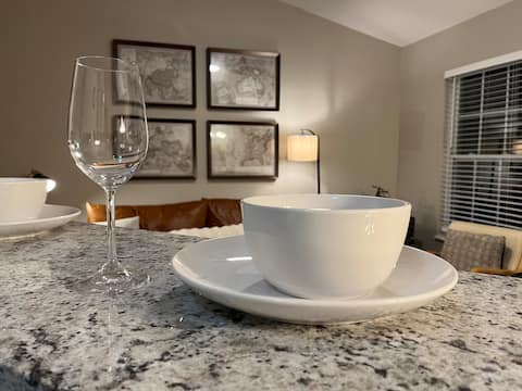 The Frequent Flyer 
2bed/2bath en suites
One level