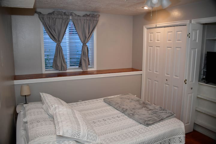 Camera da letto 7 in The Hidden Haven