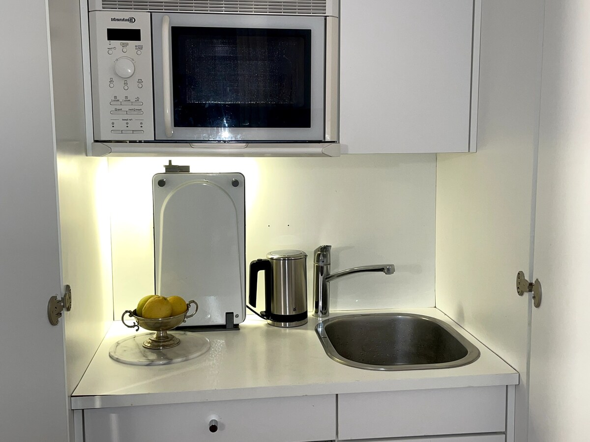 Successful Airbnb property: Loft Apartment Zurich Old Town in Rathaus