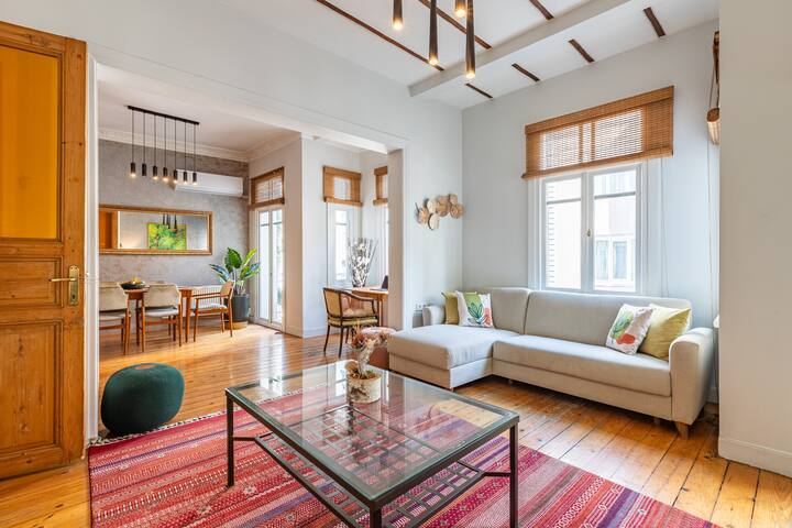 2 bath flat avaible for 8people/3mn to Istiklal St gallery image 5