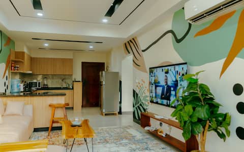 Su-Casa: A Mini2 Bedroom Apt At the Heart of Masak