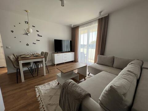 Apartment No.   5B