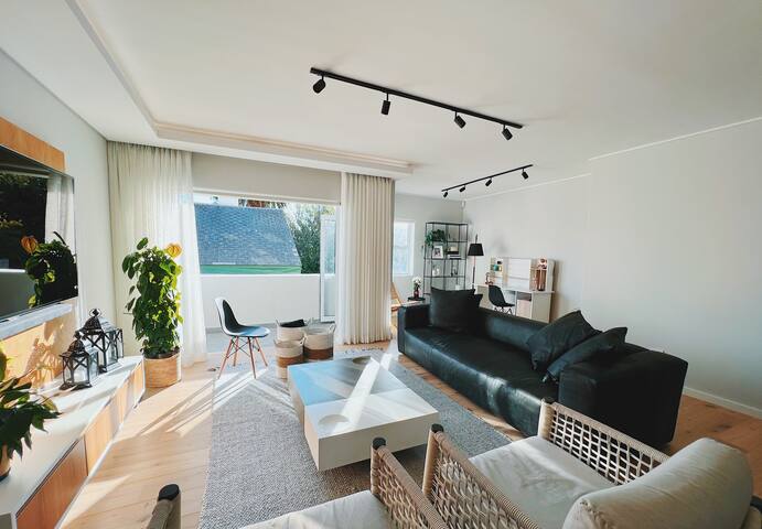 Camps Bay Beach House- private pool, & inverter gallery image 5