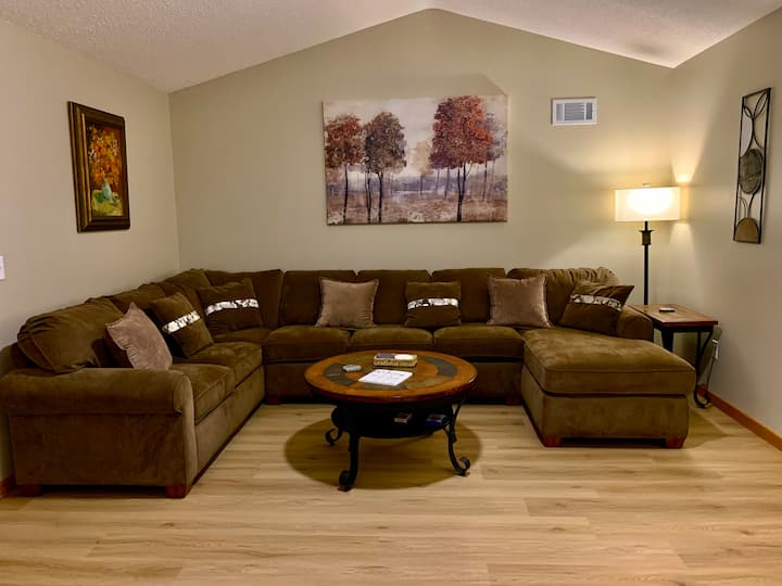 Escanaba Luxury Penthouse - Downtown - Escanaba, MI