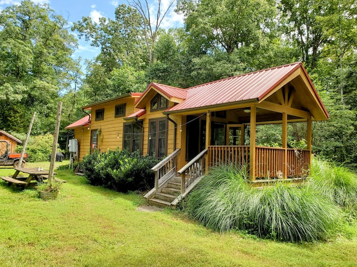 Campo Cibola Cabana Vieja Cabins for Rent in Culpeper, Virginia