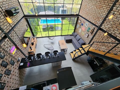 Hollywood House (private pool)