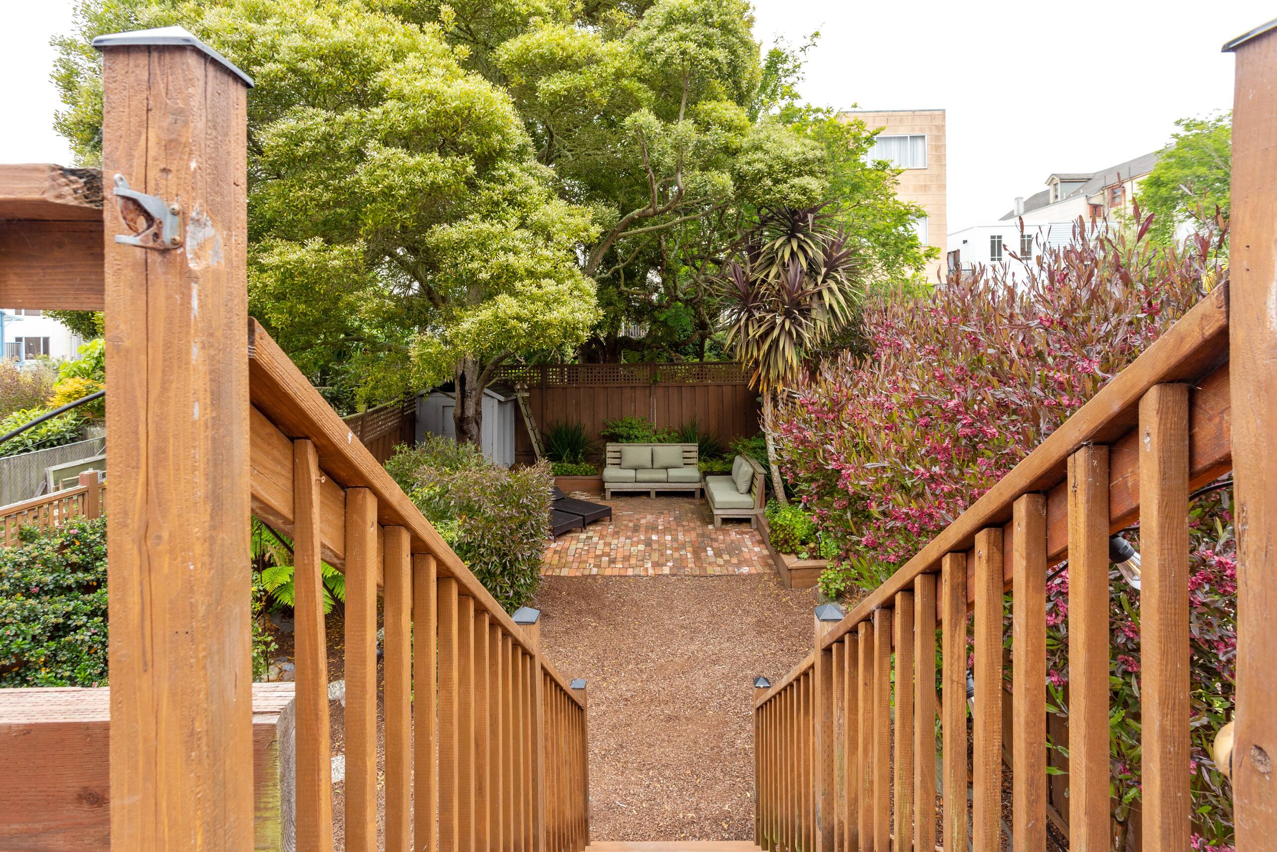 Home in San Francisco · ★5.0 · 3 bedrooms · 3 beds · 3 baths - Image 43
