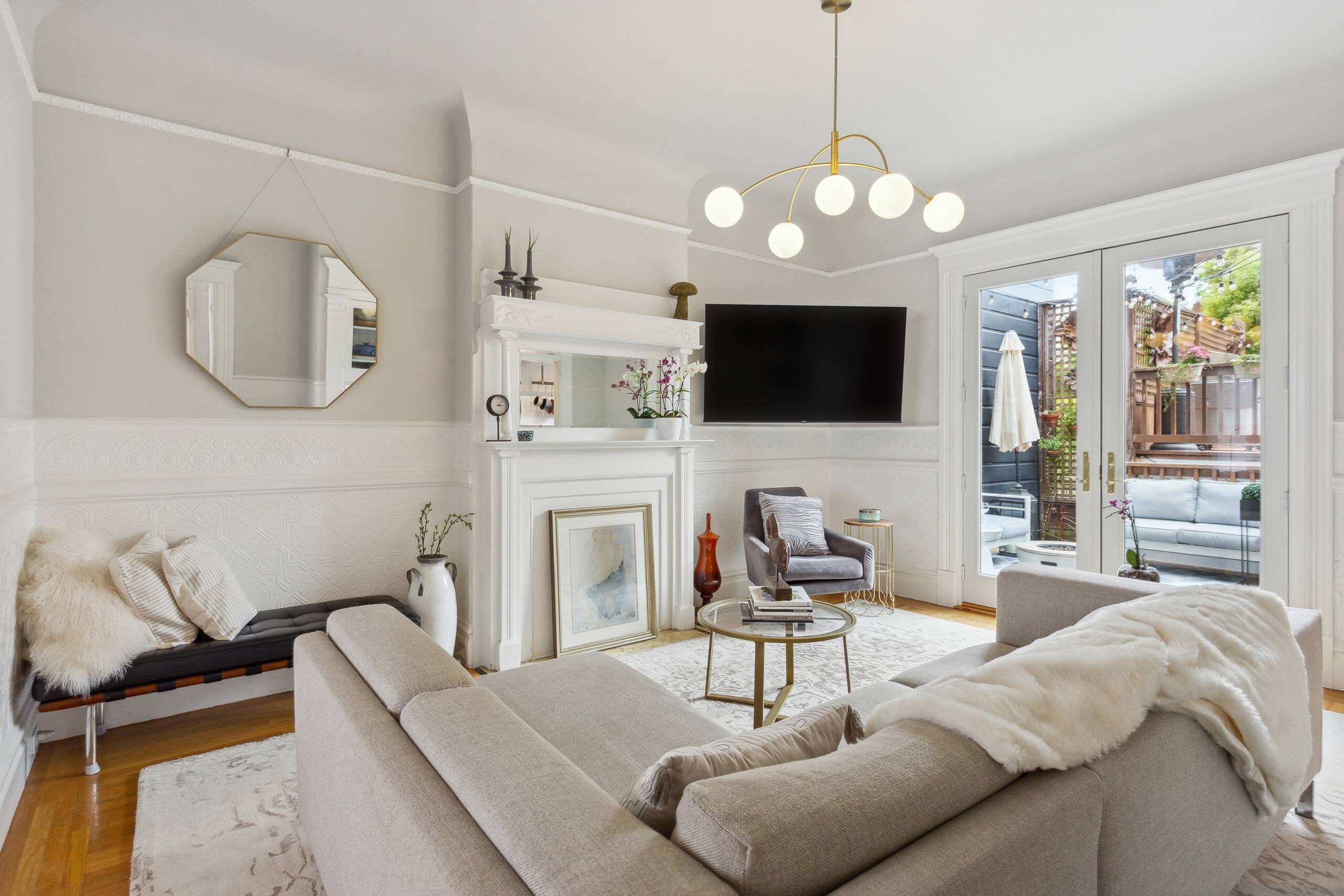 Home in San Francisco · ★5.0 · 3 bedrooms · 3 beds · 3 baths - Image 4
