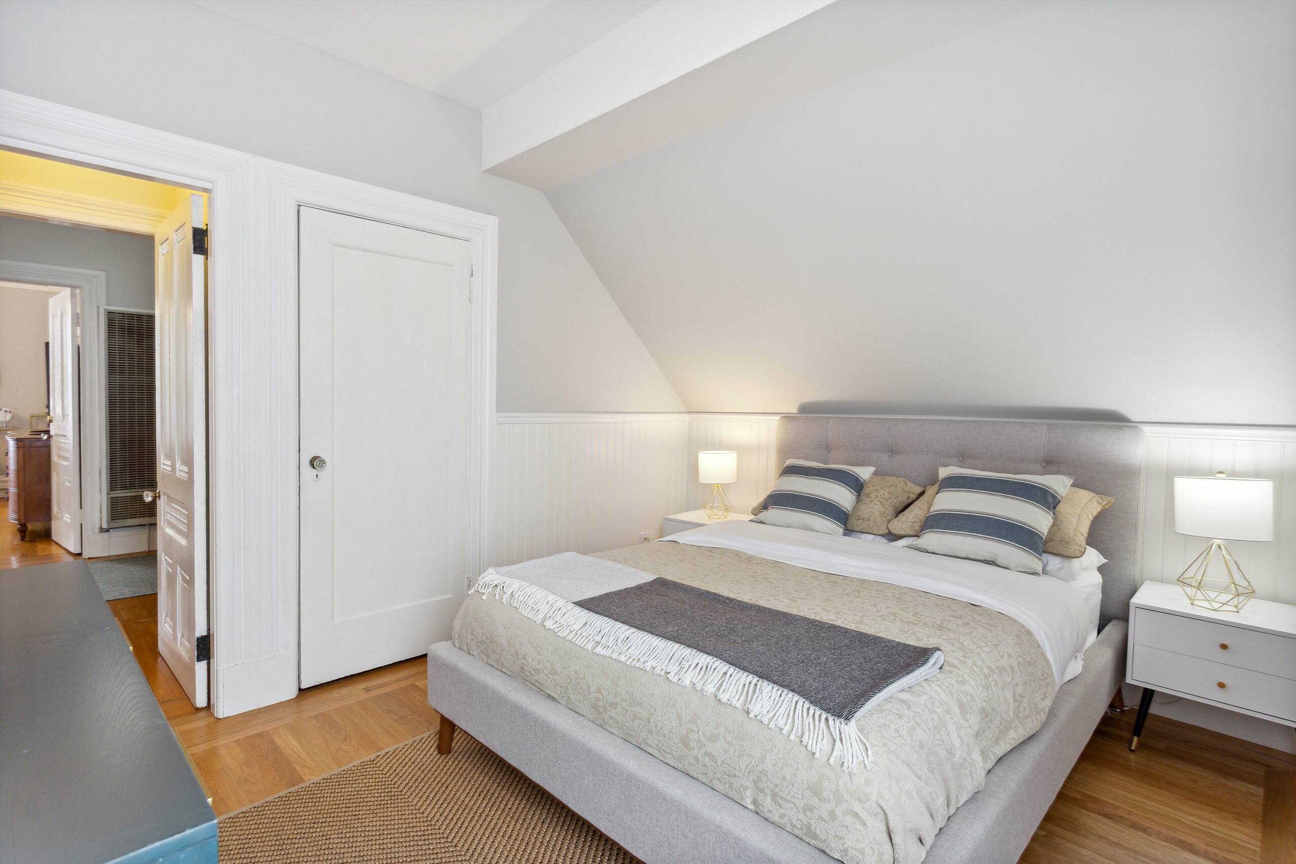 Home in San Francisco · ★5.0 · 3 bedrooms · 3 beds · 3 baths - Image 22