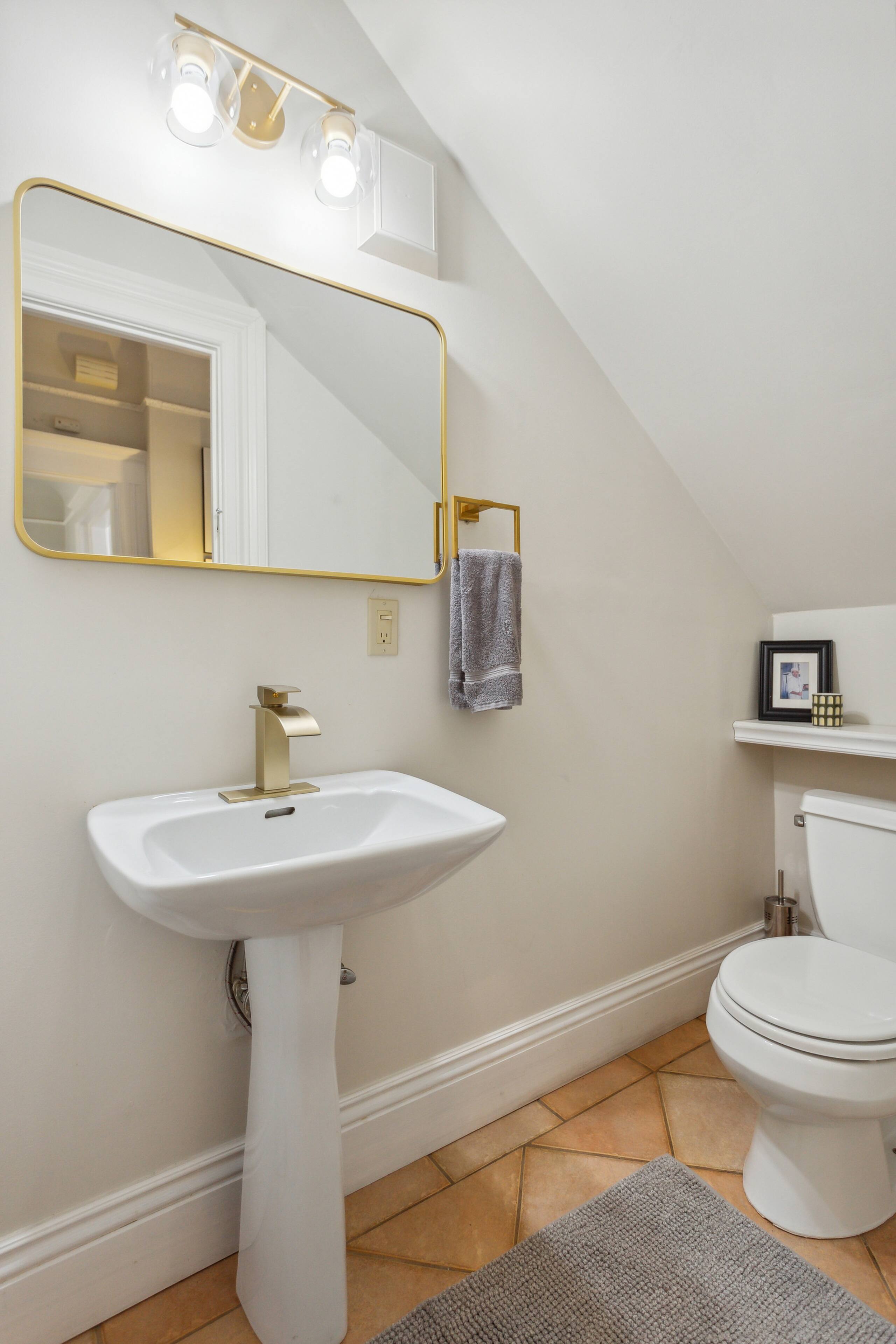 Home in San Francisco · ★5.0 · 3 bedrooms · 3 beds · 3 baths - Image 41