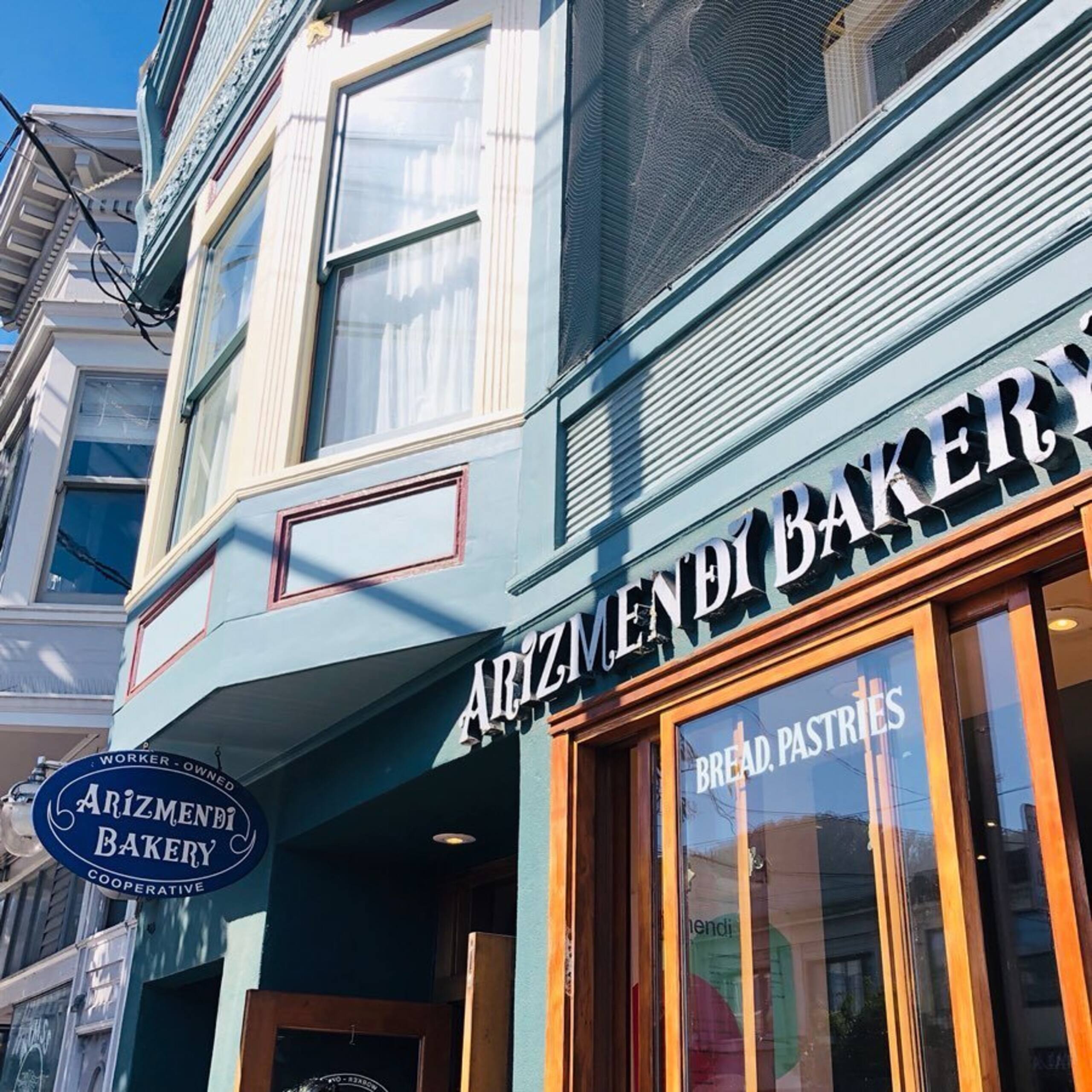 Home in San Francisco · ★5.0 · 3 bedrooms · 3 beds · 3 baths - Image 64