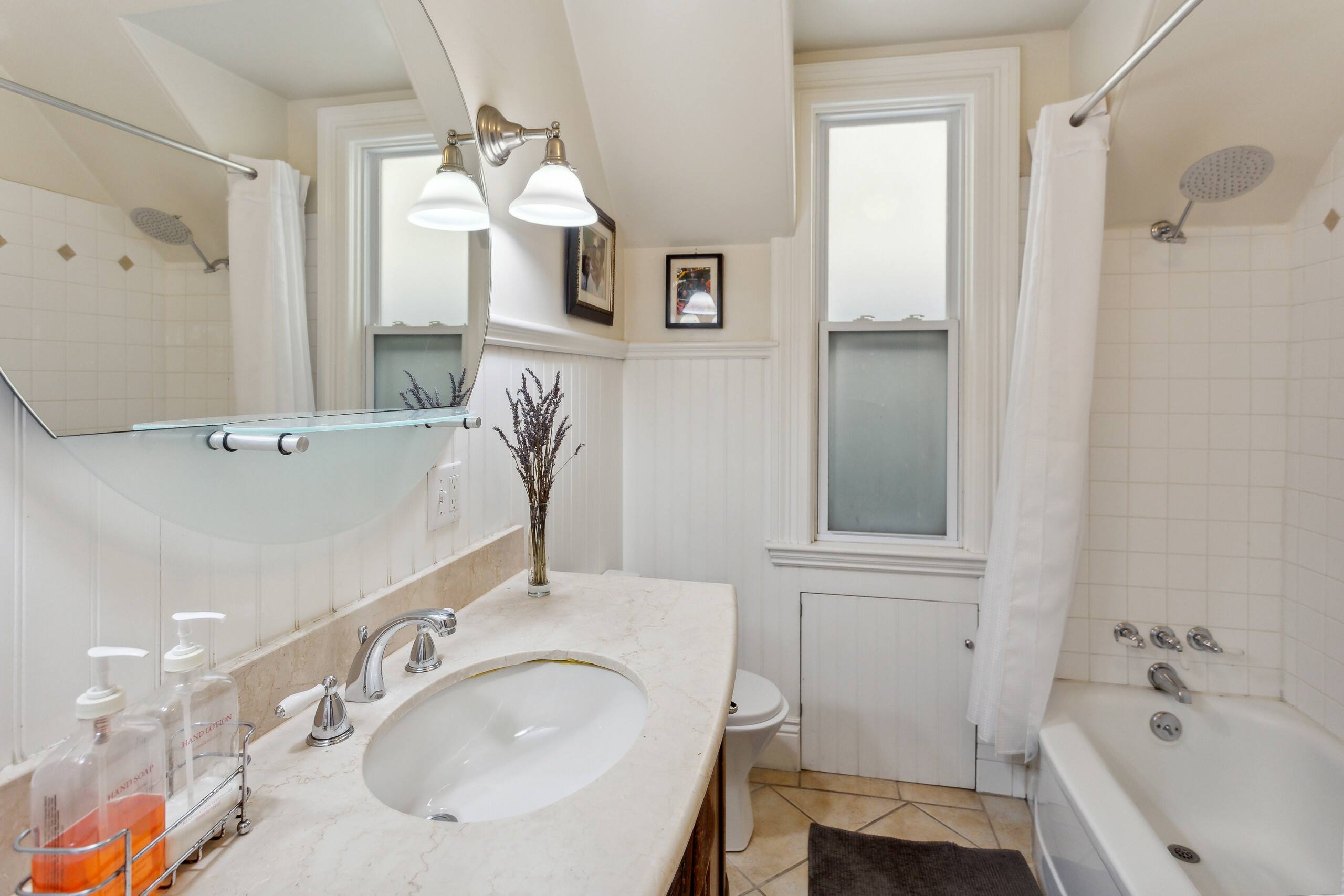 Home in San Francisco · ★5.0 · 3 bedrooms · 3 beds · 3 baths - Image 34