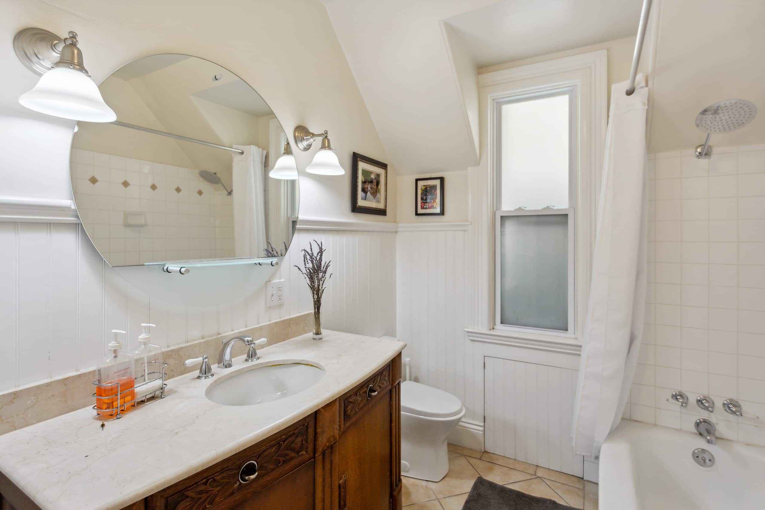 Home in San Francisco · ★5.0 · 3 bedrooms · 3 beds · 3 baths - Image 33