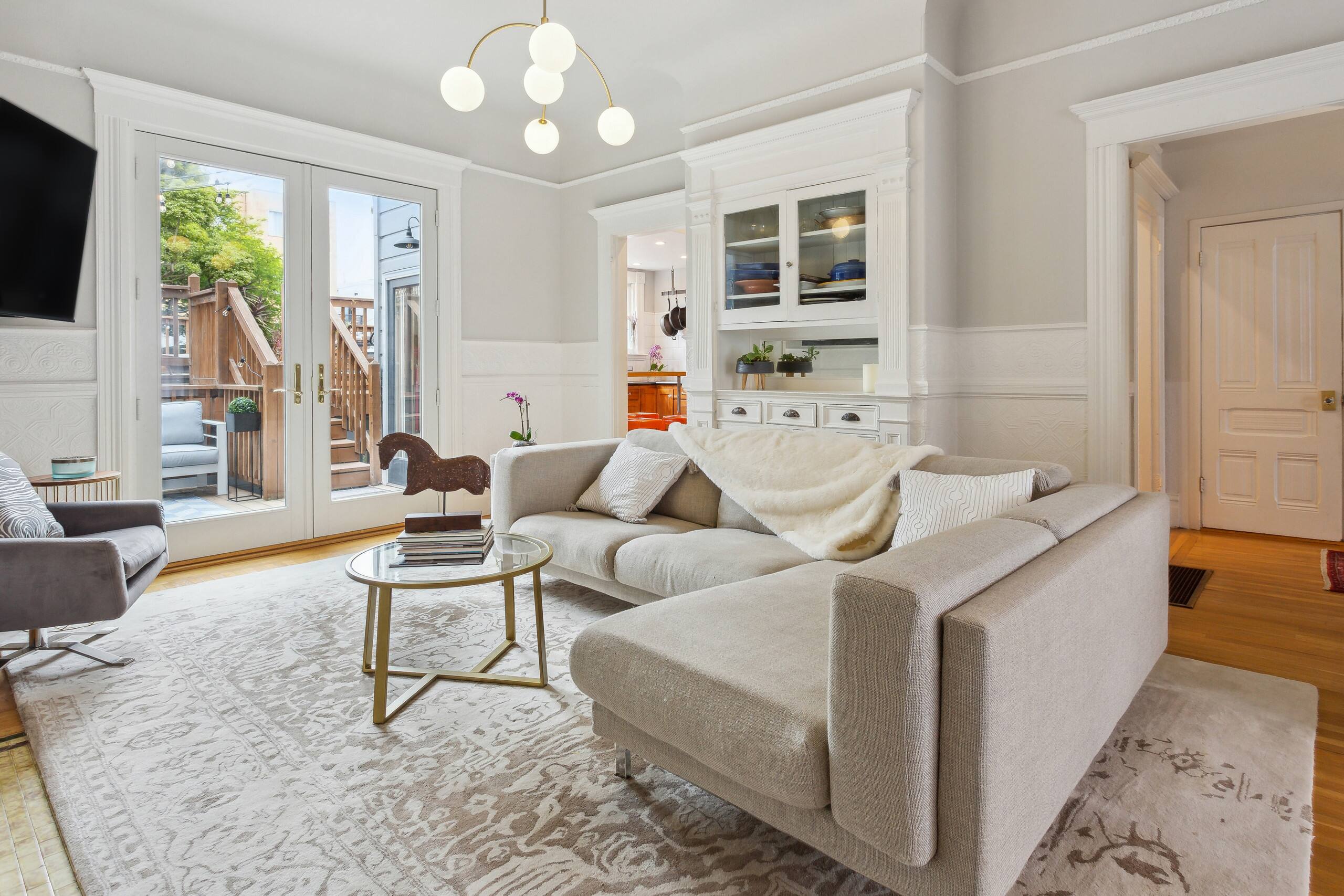 Home in San Francisco · ★5.0 · 3 bedrooms · 3 beds · 3 baths - Image 13