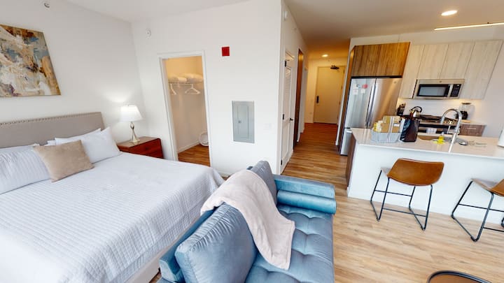 Gorgeous West Loop Jr 1 Bed By Fulton Market - Chicago, IL