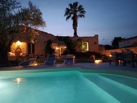 Charming House – 350 m² – Maréchalerie – Nîmes