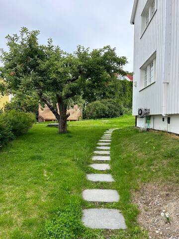 Lyst og stort nær Norway Cup -kort vei til sentrum gallery image 3