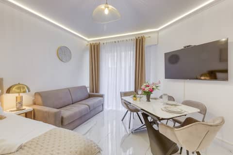 Beautiful Studio Close to Paris