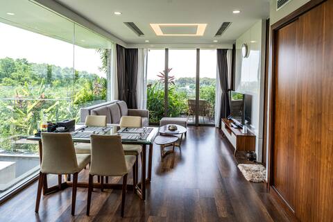 1BR, 1 Sofa bed Luxurious 5-stars Flamingo Resort.
