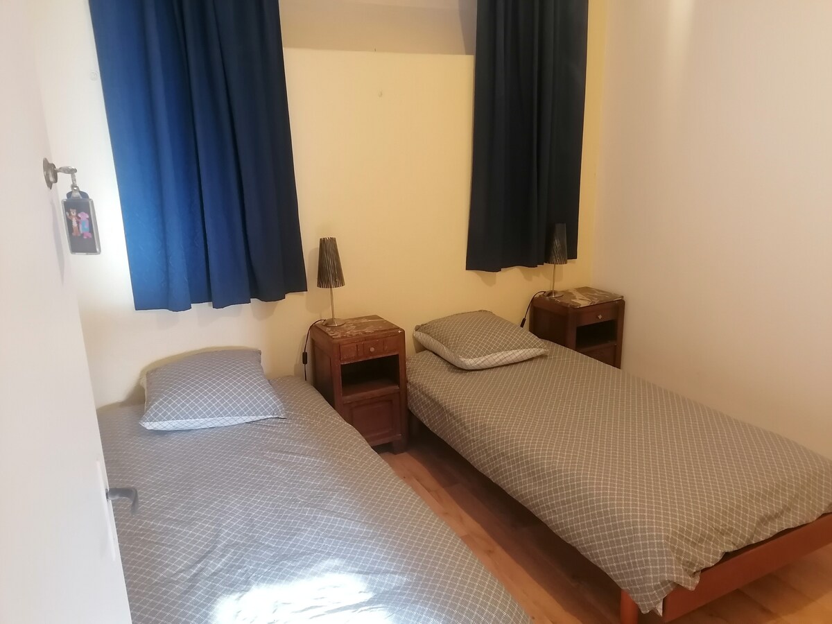 غرفة النوم 1