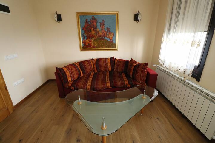 Studio With Pool View - Veliko Tarnovo