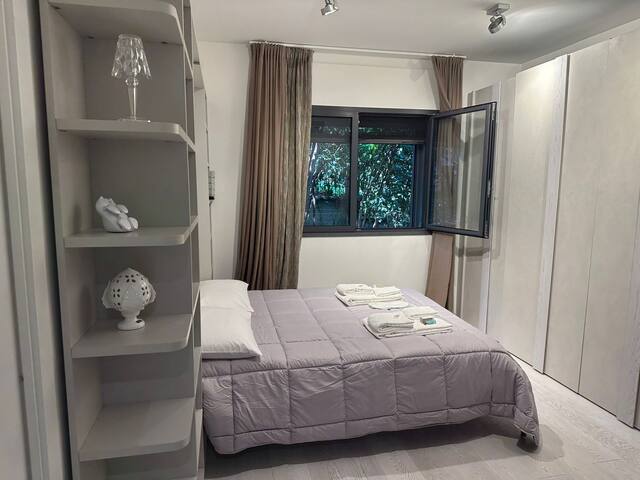 [Vatican > 5mins] Villa outdoor pool* + Terrace gallery image 4