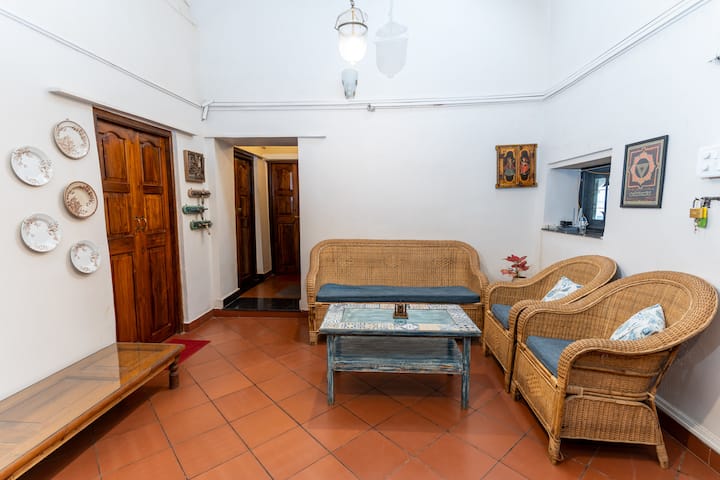 Living room image 1
