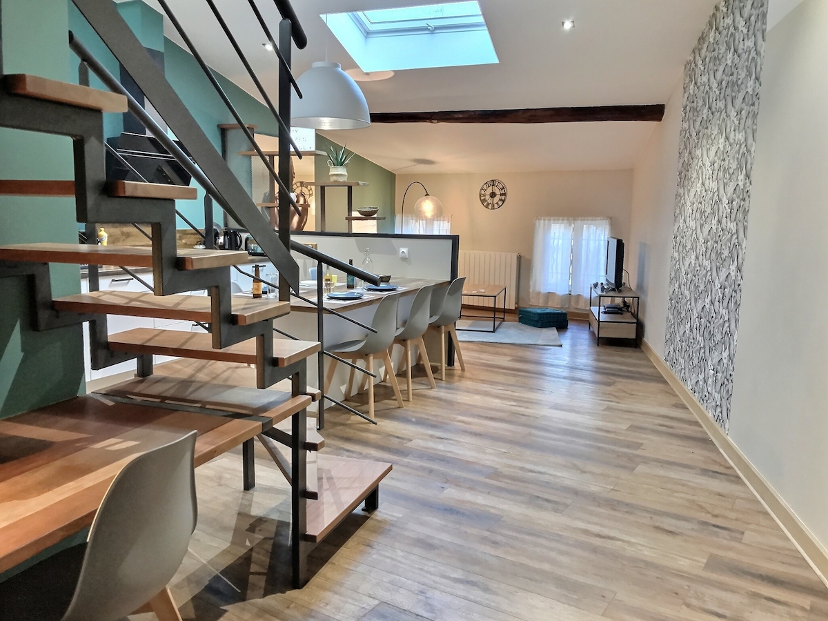 Proprietà Airbnb di successo: Duplex 100m² • Fiber • Center • Cozy & Atypical a Diocèse De Valence