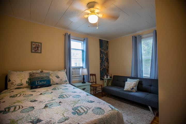 Full bed and twin futon.
