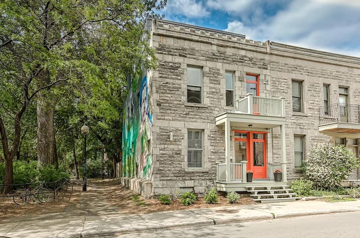 Stunning Plateau Home