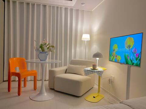 [1 o'clock check-out # Review event] Dongseong-ro/Jongno/Gyo-dong 1 minute away from Jungangno Station Choin!