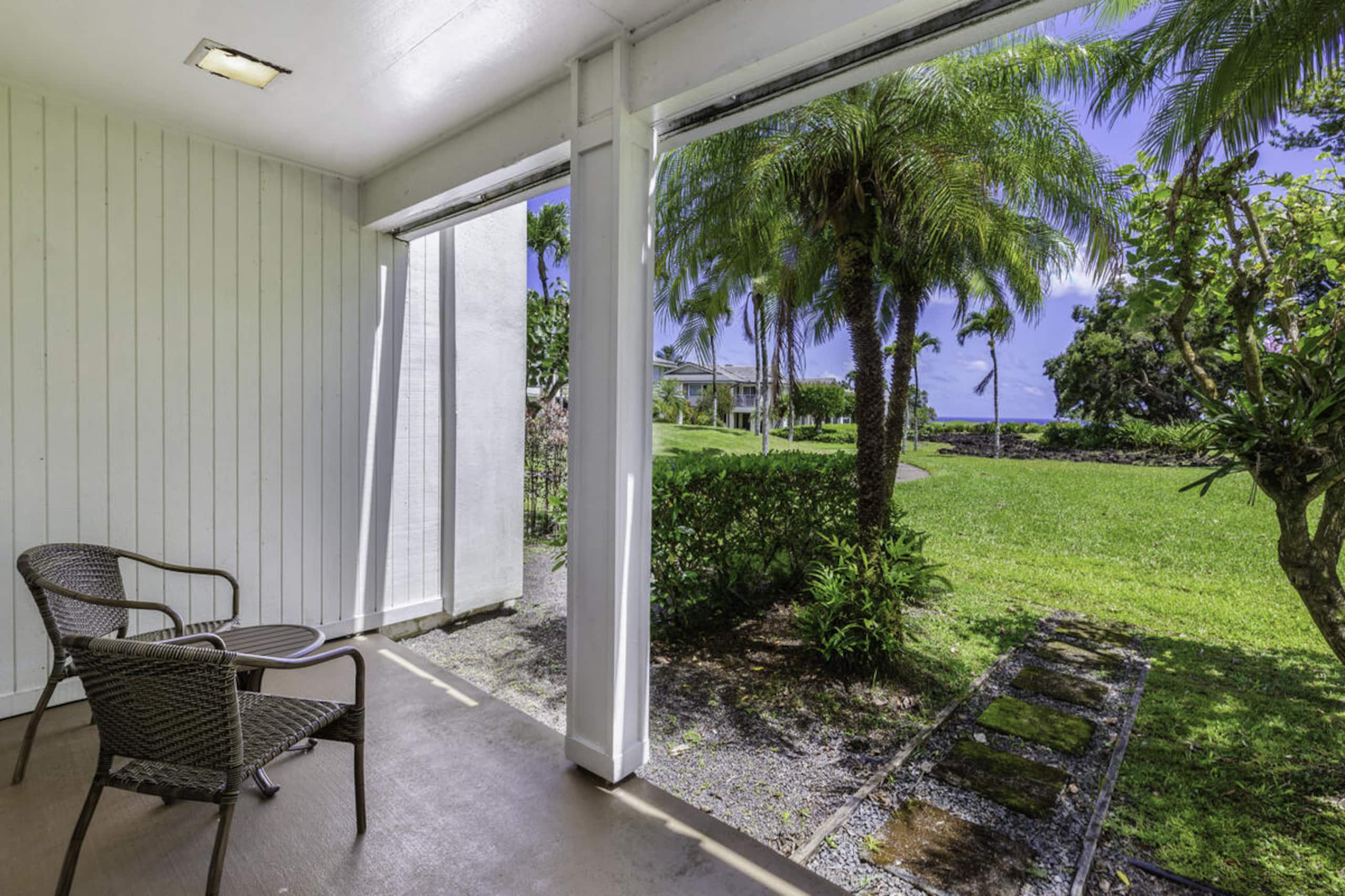 Condo in Princeville · ★4.81 · 1 bedroom · 2 beds · 2 private baths - Image 14