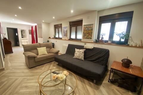 Apt. Entire. New and comfortable