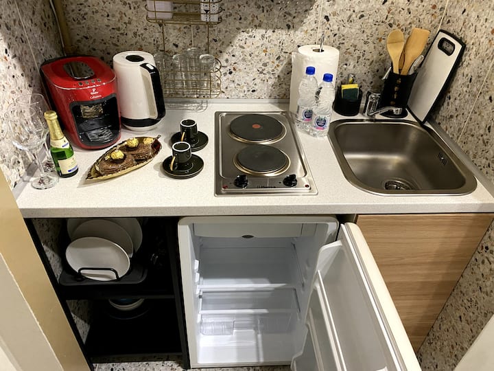Calm | For Relaxing, Quiet, Comf’t Chair, W/washer - Bucharest