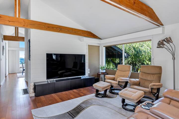 Luxury Villa w/Pool & Hot Tub gallery image 3