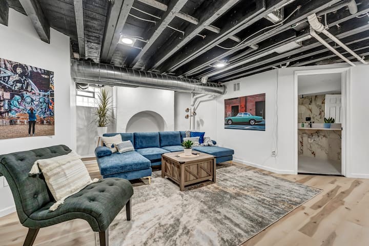 Trendy Two-level Apartment: Dtwn Buffalo - Buffalo