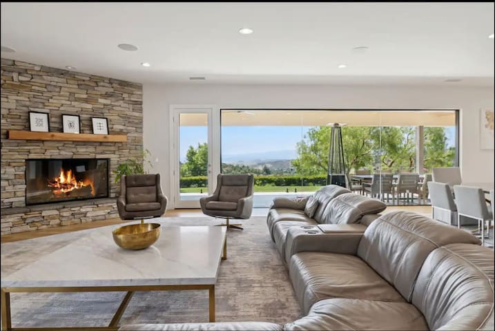 Resort Style Retreat 10 Acre Ranch 4BR/4BTH