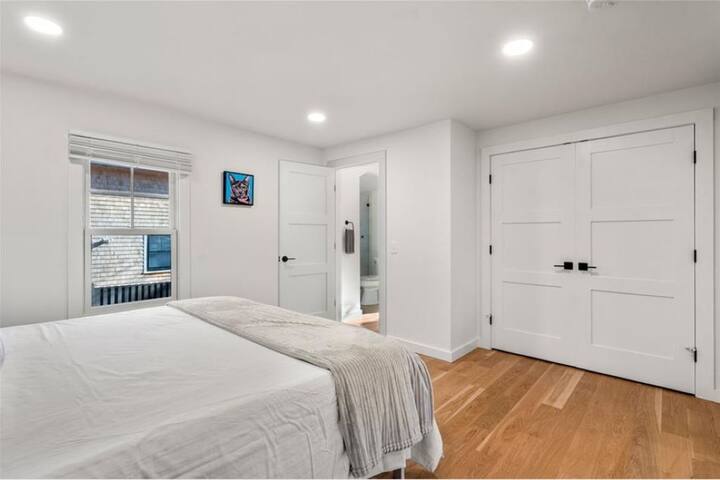 Narragansett Pier Luxury Rental gallery image 5