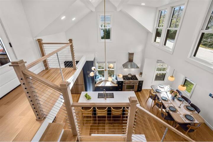 Narragansett Pier Luxury Rental gallery image 2