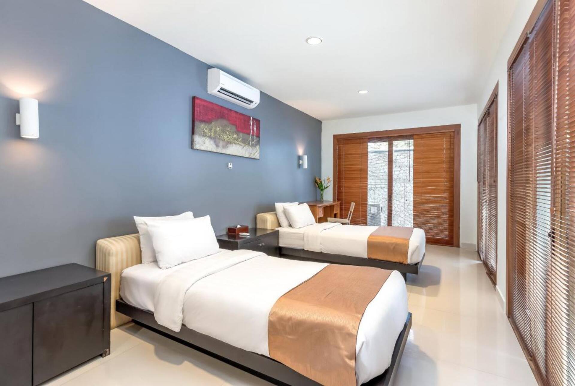 Sprawling Cliffside Estate 10 Bedroom Private Villa in Jimbaran 3