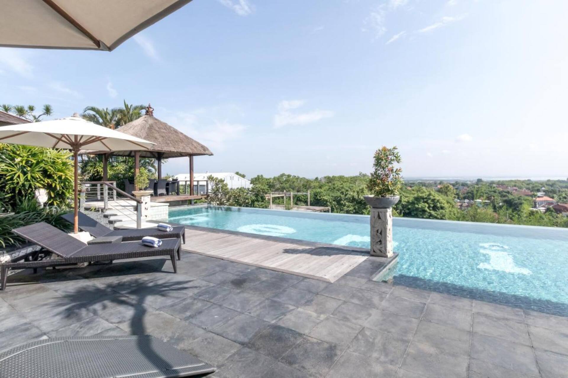 Sprawling Cliffside Estate 10 Bedroom Private Villa in Jimbaran 2