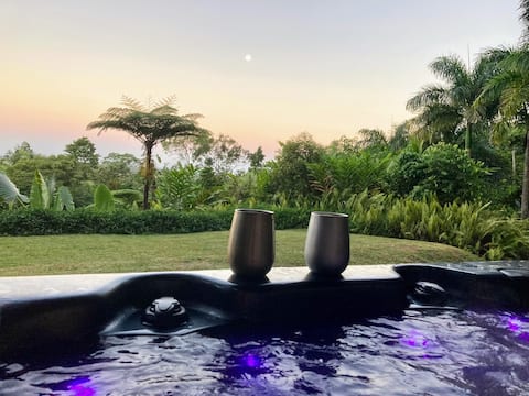 Successful Airbnb property: NEW -Ocean views over cane fields in Douglas Shire