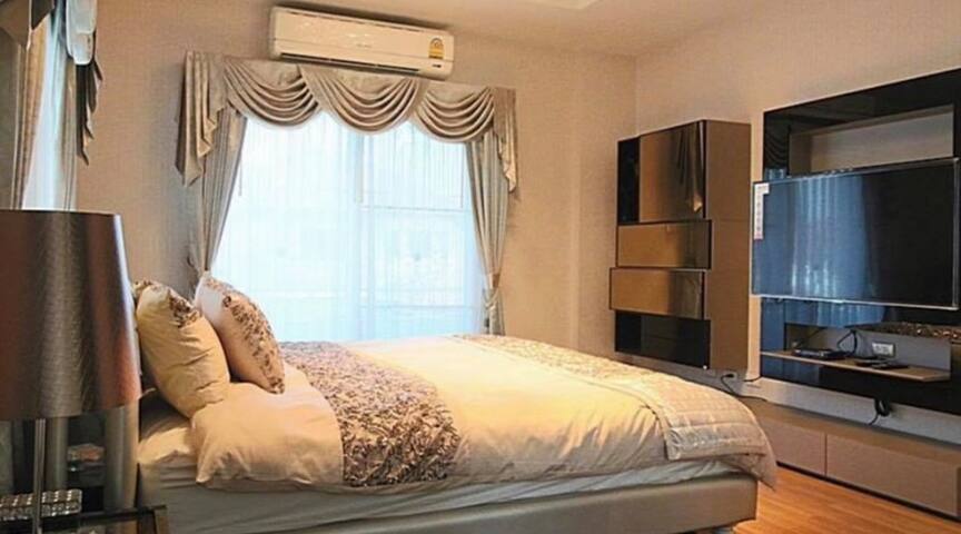 Experience a Peak of Luxury gallery image 2