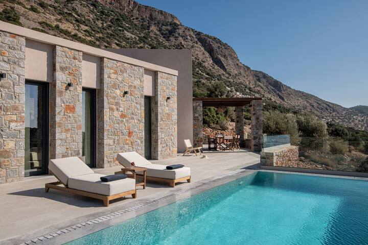 Ninemia Villa Complex in Crete gallery image 3